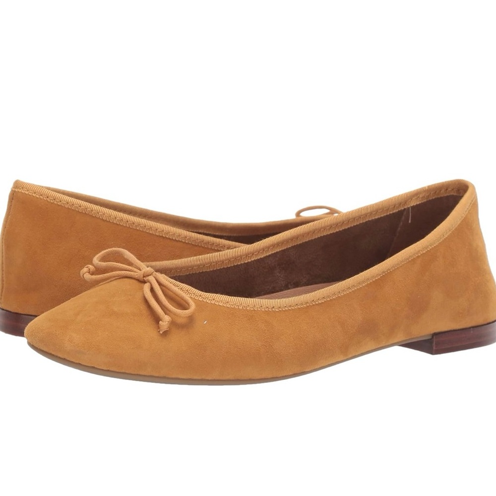 AEROSOLES Flats with Bow Detail home run